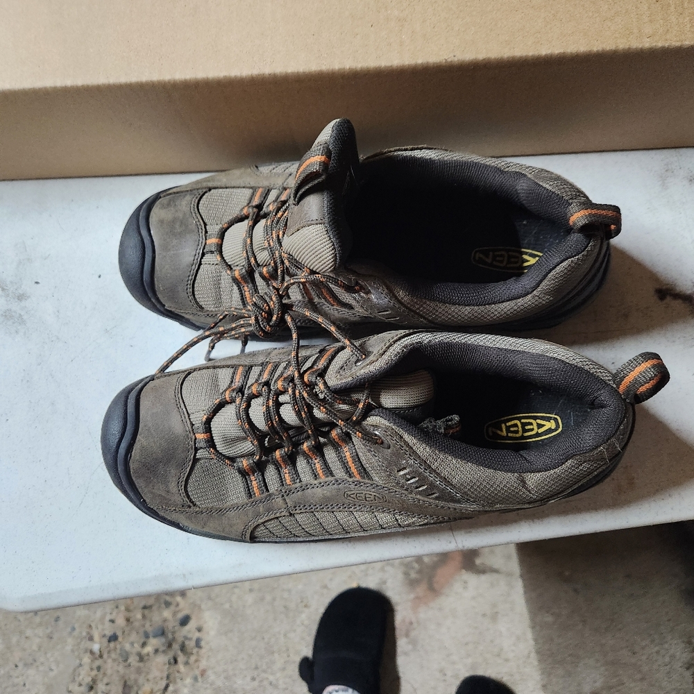 Keen Men's Brown Hiking Shoes Size 9.5